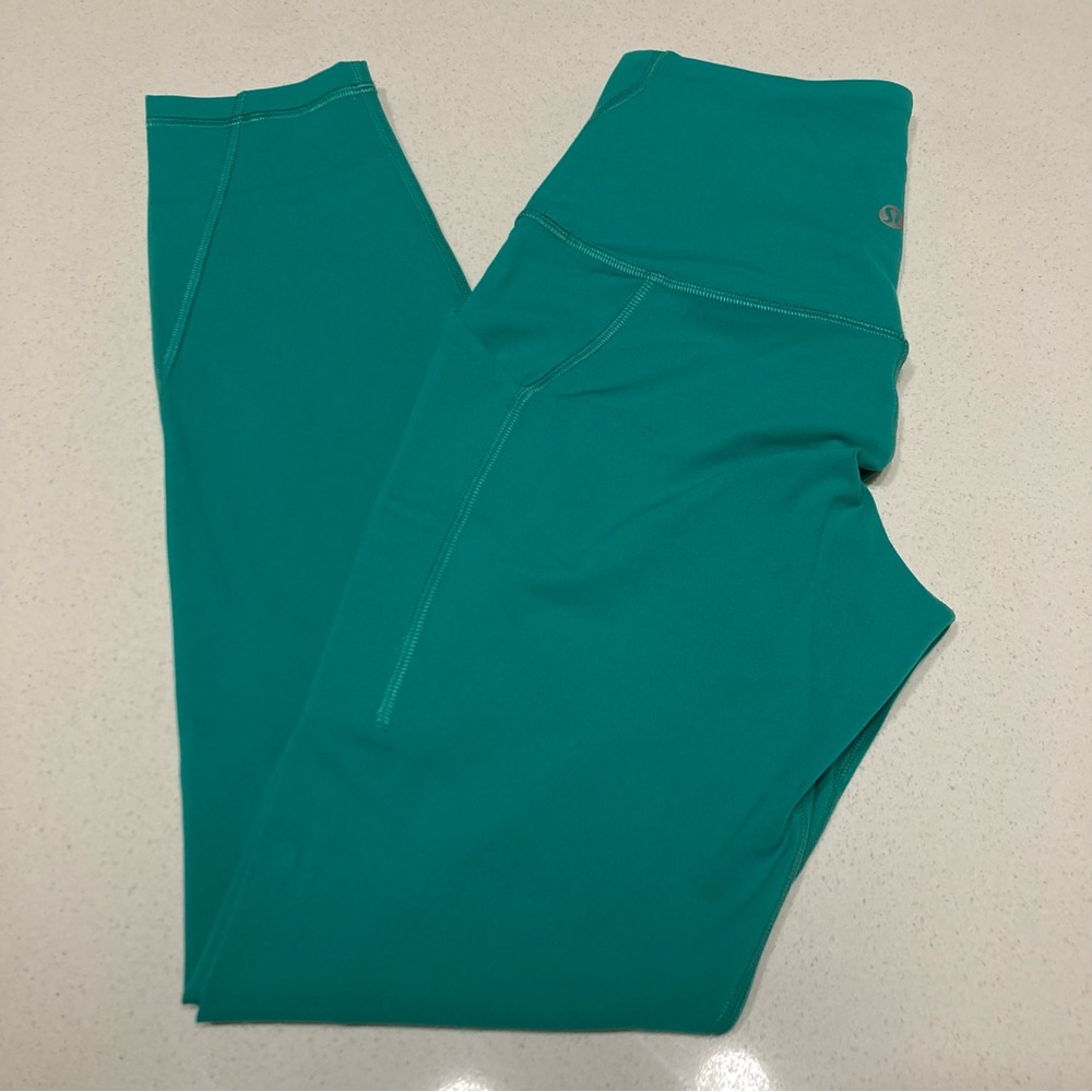 SOLD Lululemon sz 4 Align Pocket 7/8!